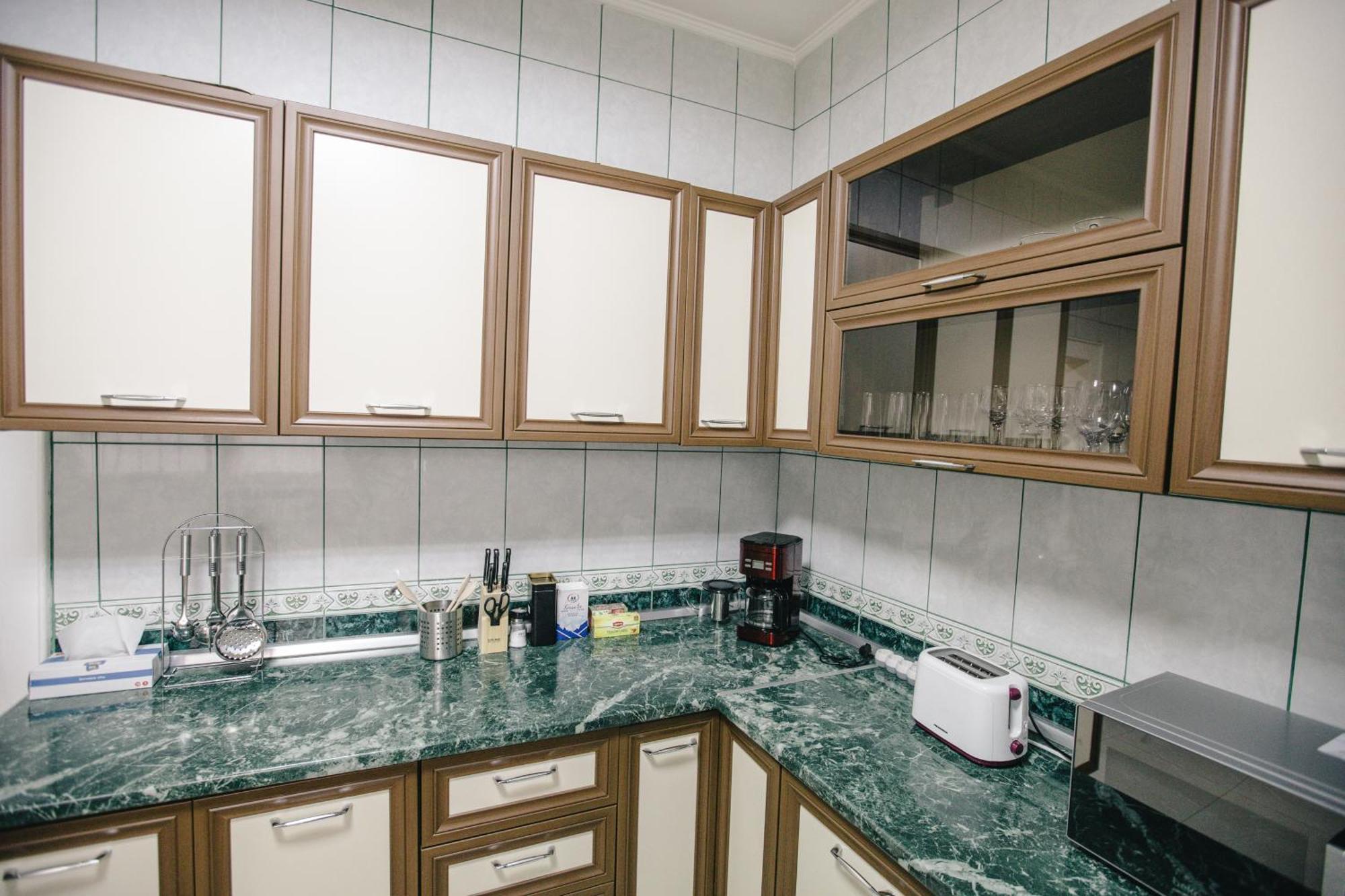 Spacious City View Apartment With Balcony Bukarest Eksteriør billede